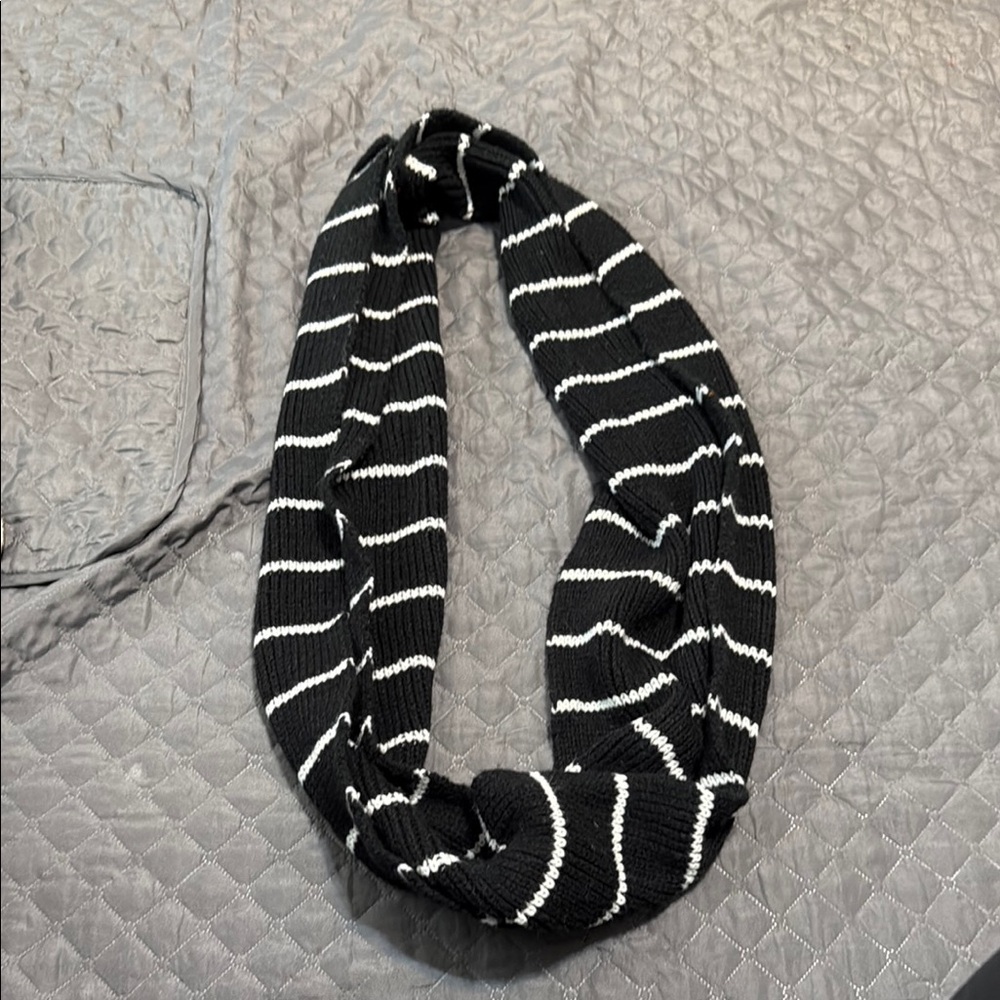 Black and White Striped Scarf